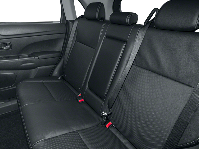 2014 Mitsubishi Outlander Sport ES SE photo 3