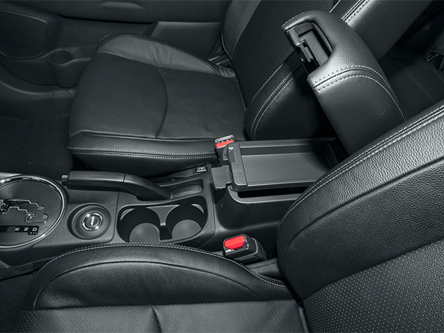 2014 Mitsubishi Outlander Sport ES SE photo 4