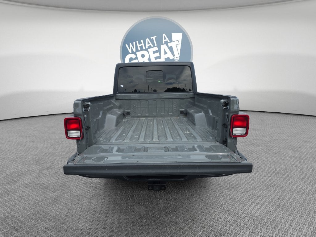 2022 Jeep Gladiator Sport