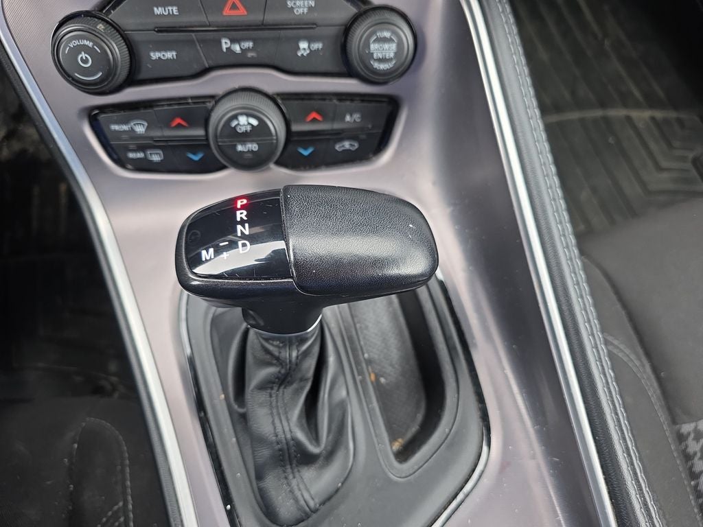 2022 Dodge Challenger SXT