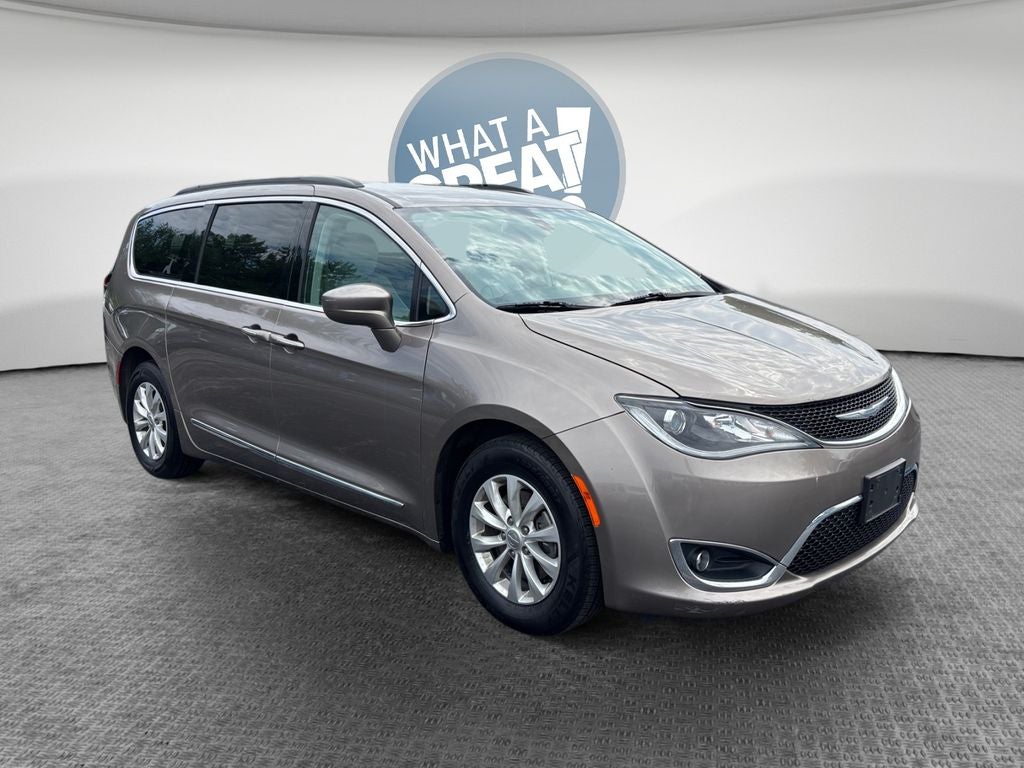2017 Chrysler Pacifica Touring L