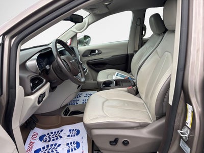 2017 Chrysler Pacifica Touring L