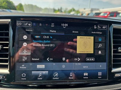 2025 Chrysler Pacifica Select