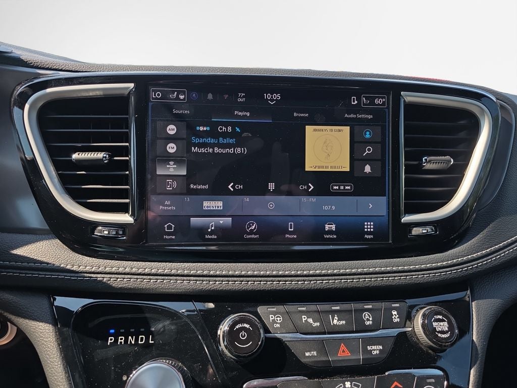 2025 Chrysler Pacifica Select