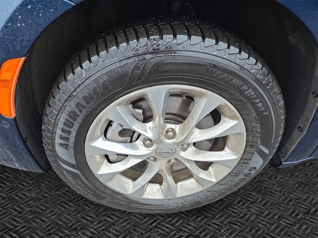 2022 Chrysler Pacifica Touring L