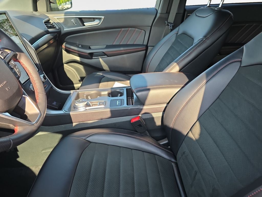2023 Ford Edge ST Line