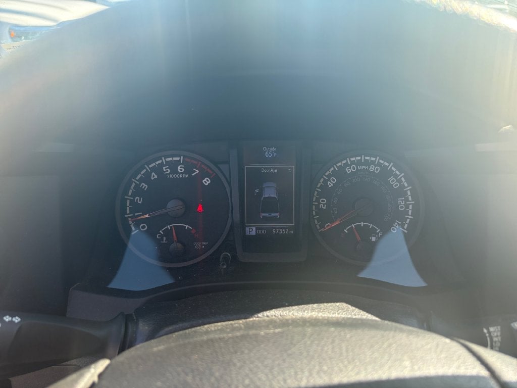 2022 Toyota Tacoma SR V6