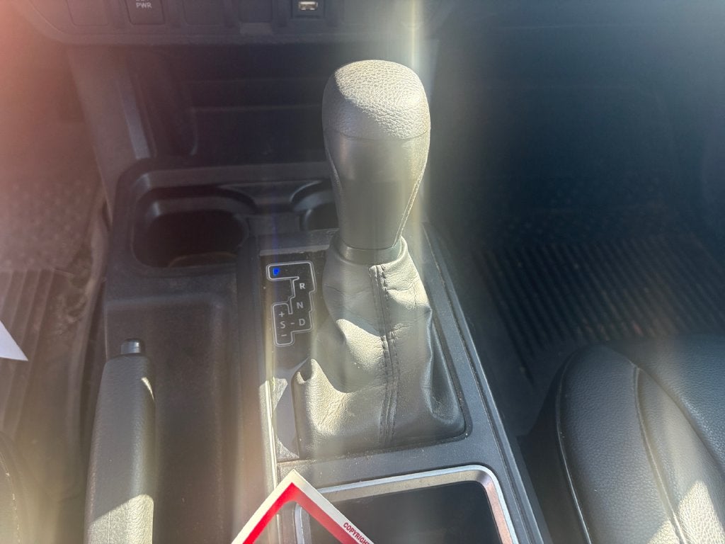 2022 Toyota Tacoma SR V6