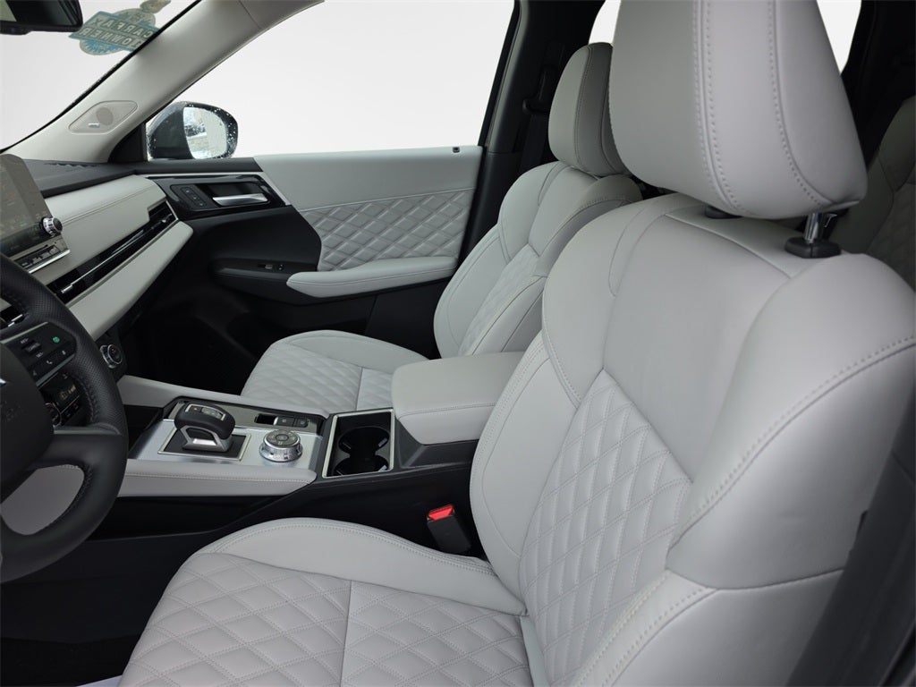 2024 Mitsubishi Outlander PHEV SEL Platinum Edition