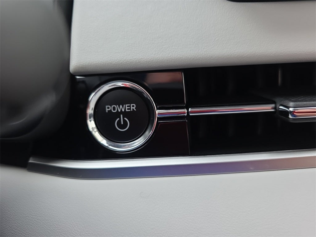 2024 Mitsubishi Outlander PHEV SEL Platinum Edition