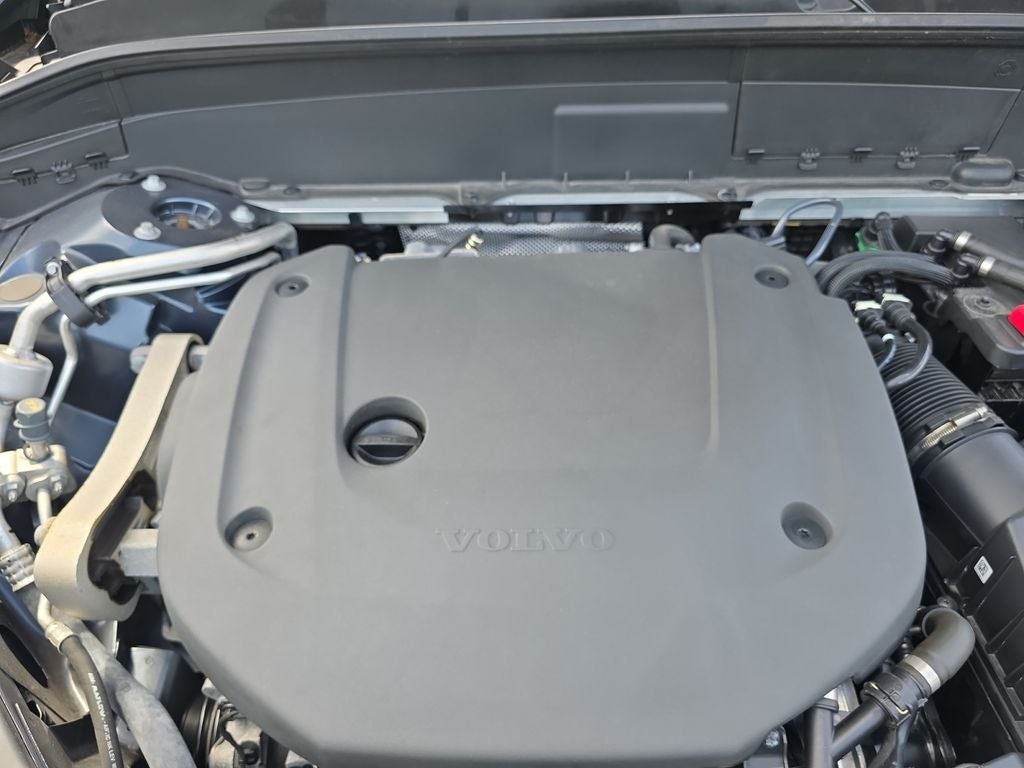 2025 Volvo XC90 B6 Plus 6-Seater