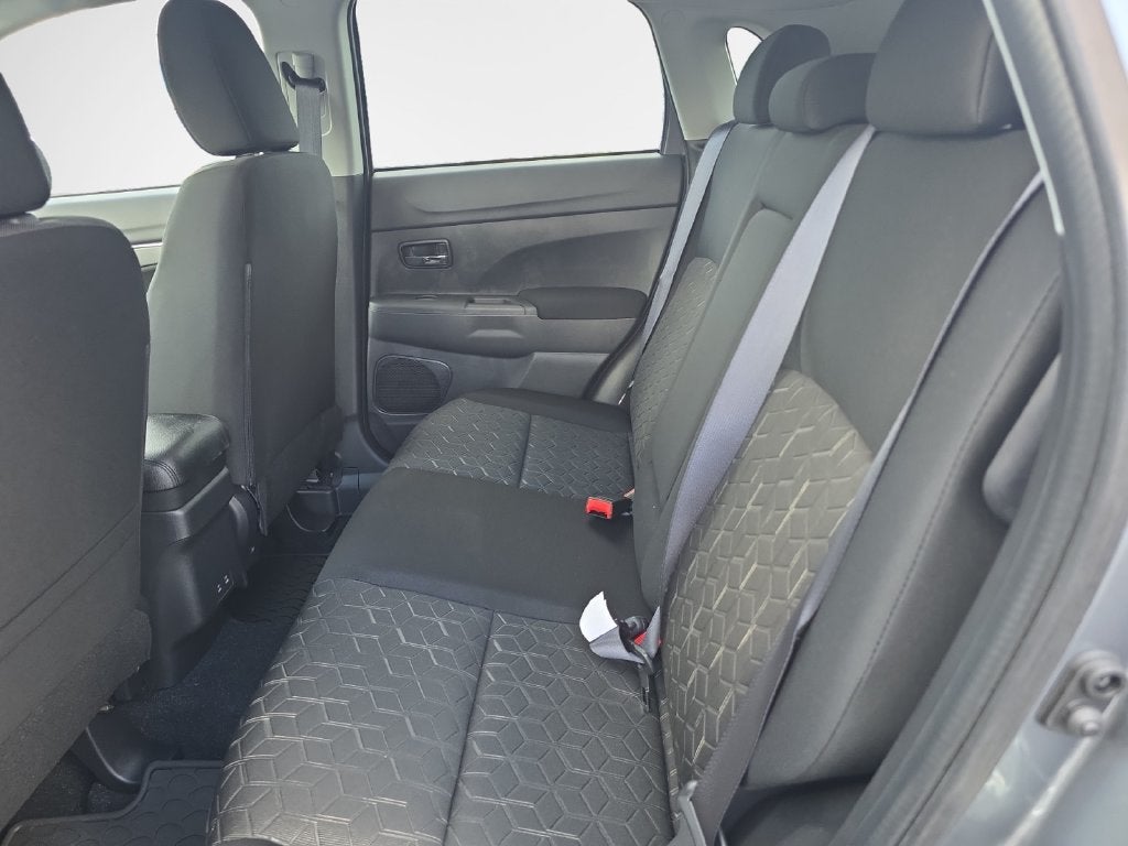 2027 Mitsubishi Outlander Sport 2.0 LE