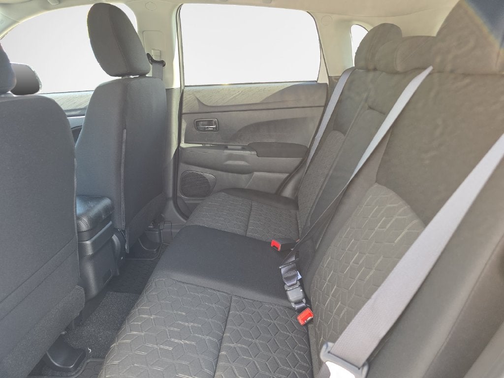 2027 Mitsubishi Outlander Sport 2.0 ES