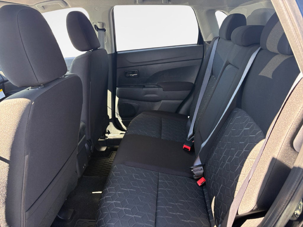 2027 Mitsubishi Outlander Sport 2.0 LE
