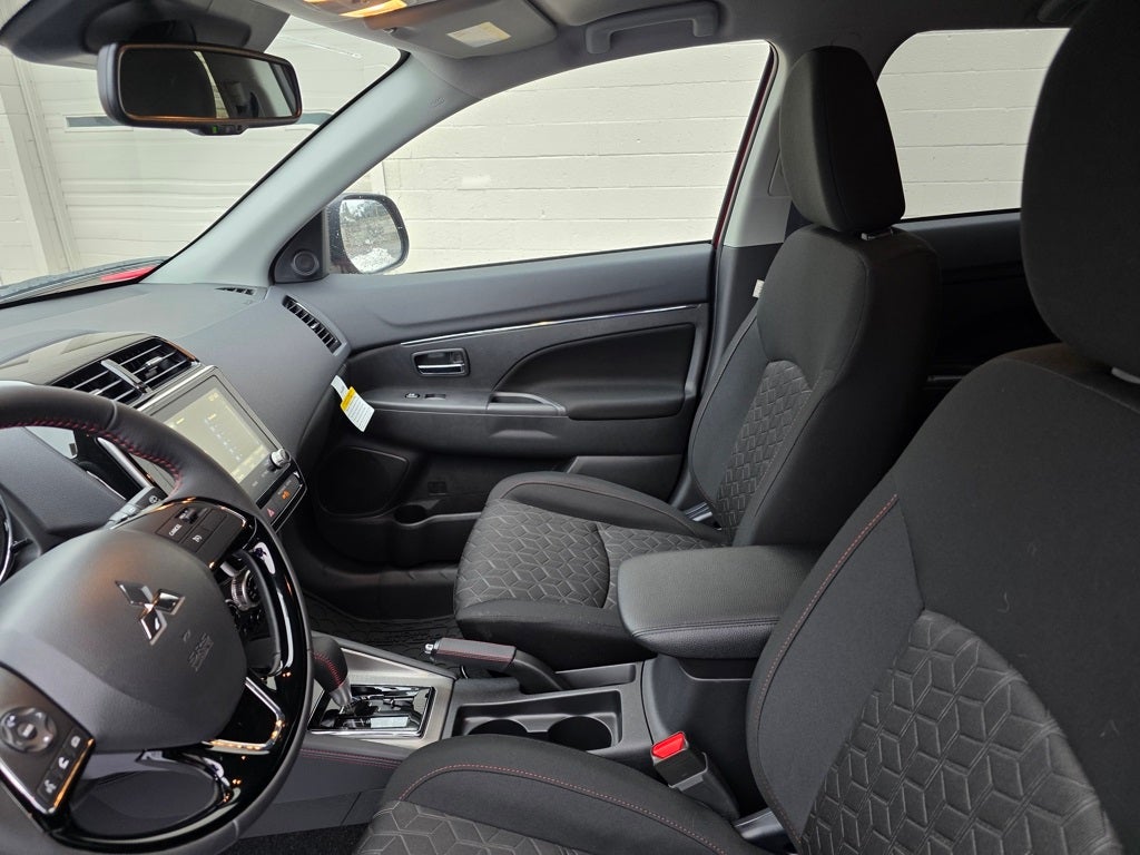 2026 Mitsubishi Outlander Sport 2.0 LE