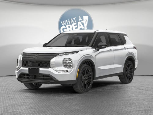 2027 Mitsubishi Outlander LE