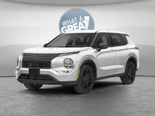 2027 Mitsubishi Outlander LE