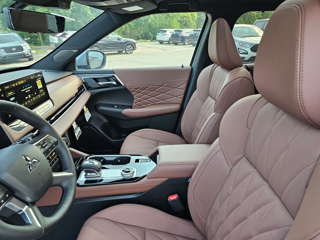 2025 Mitsubishi Outlander SEL