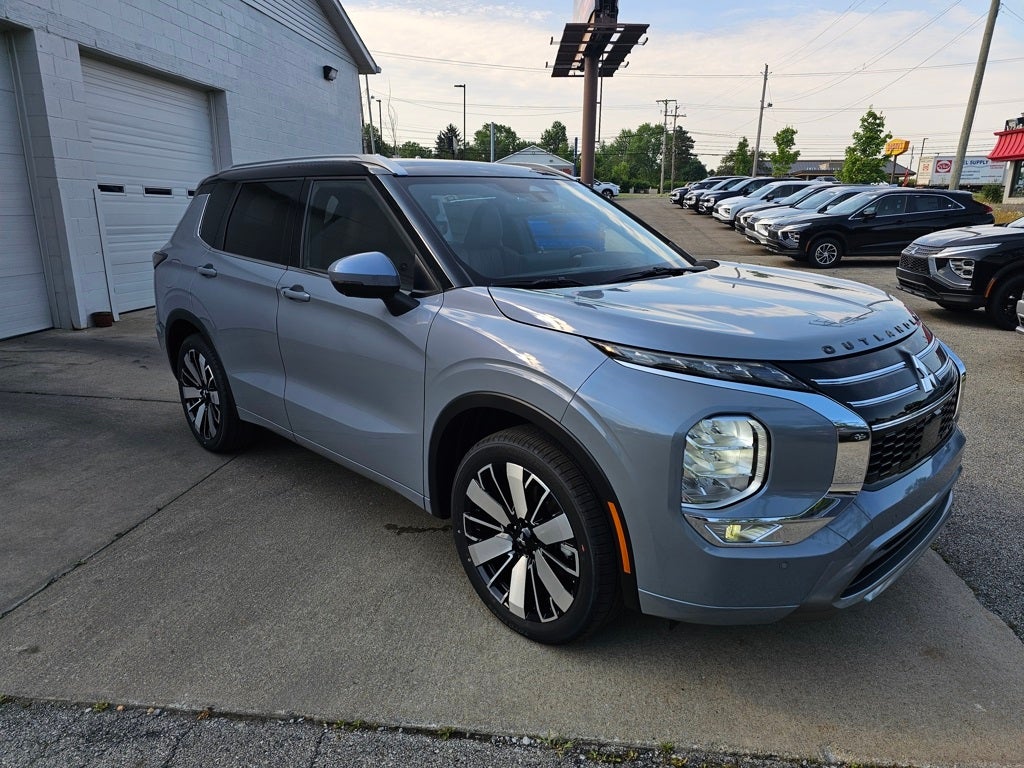 2025 Mitsubishi Outlander SEL