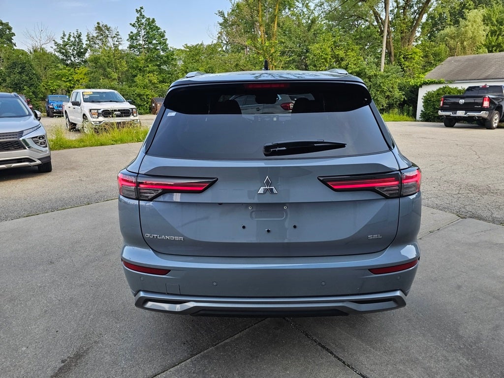 2025 Mitsubishi Outlander SEL