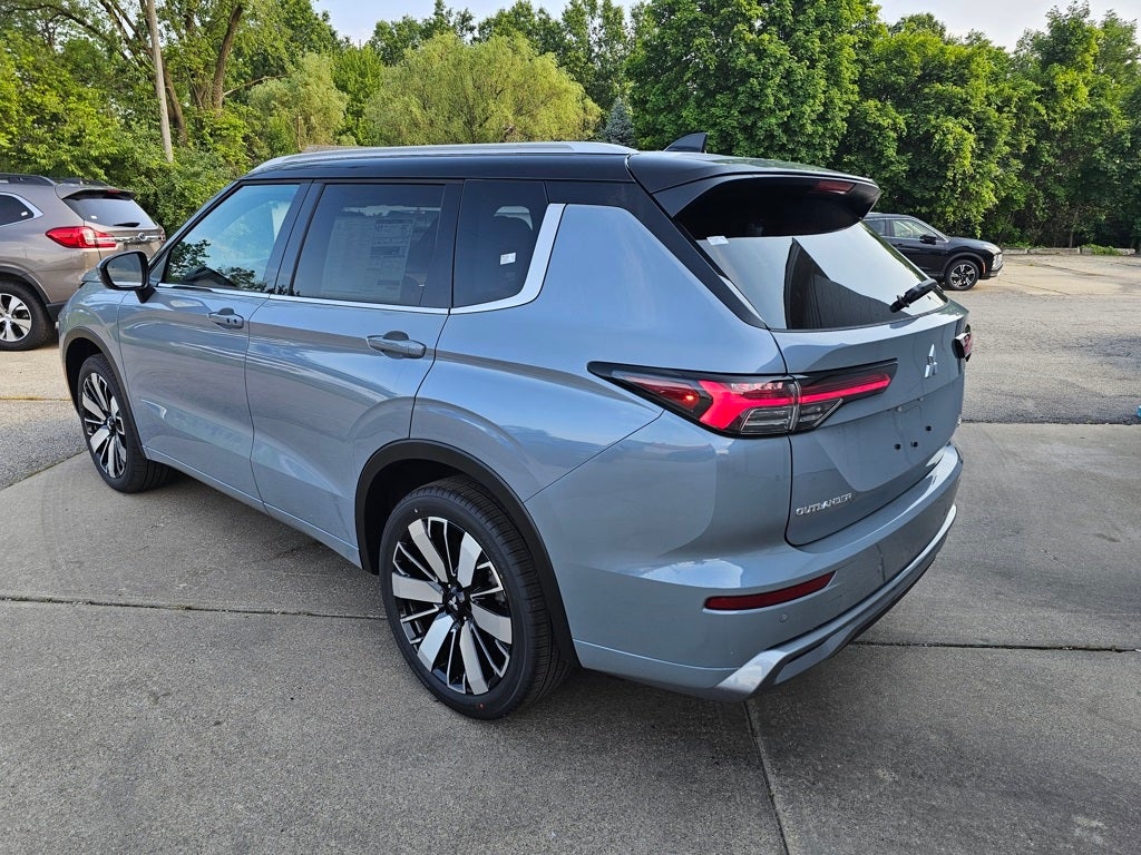 2025 Mitsubishi Outlander SEL
