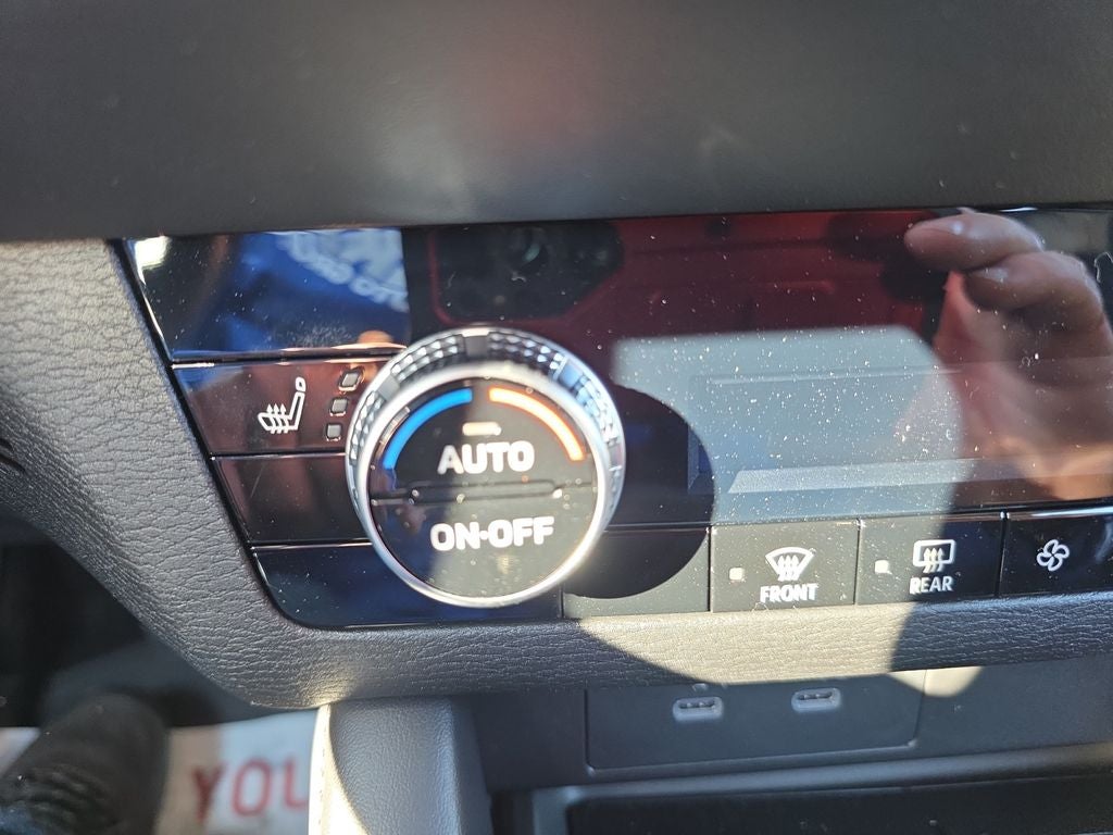 2026 Mitsubishi Outlander ES