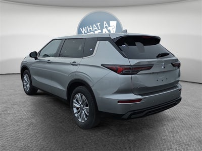 2026 Mitsubishi Outlander ES