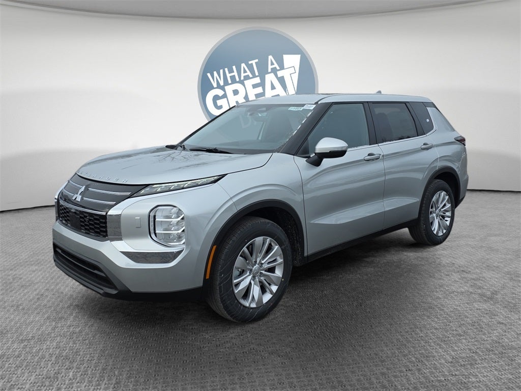 2026 Mitsubishi Outlander ES