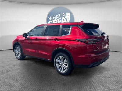 2026 Mitsubishi Outlander ES