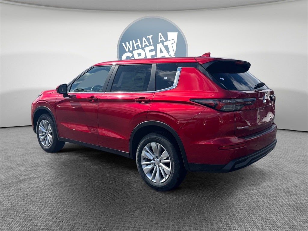 2026 Mitsubishi Outlander ES