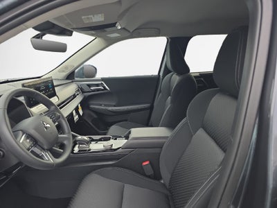 2026 Mitsubishi Outlander ES