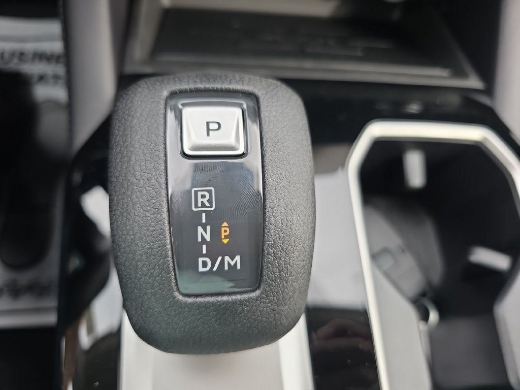 2026 Mitsubishi Outlander ES