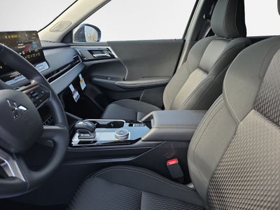 2026 Mitsubishi Outlander ES