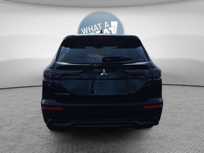 2026 Mitsubishi Outlander ES