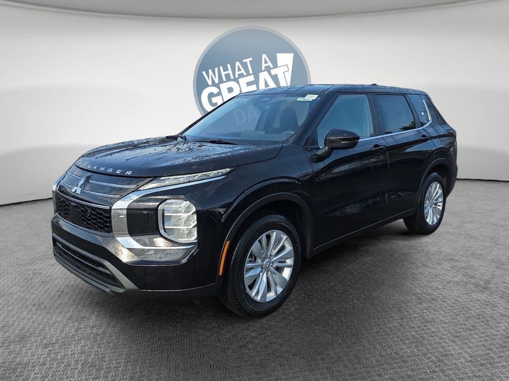 2026 Mitsubishi Outlander ES