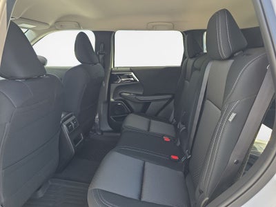 2026 Mitsubishi Outlander ES