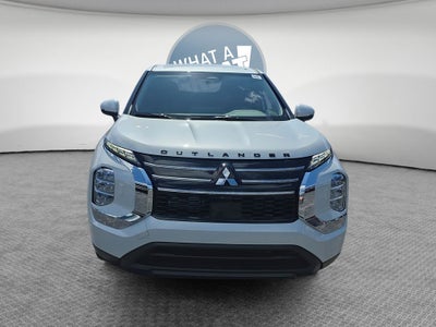 2026 Mitsubishi Outlander ES