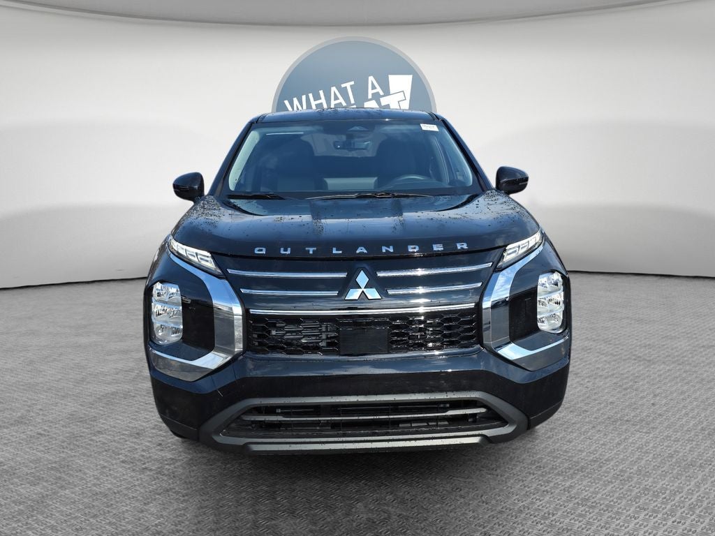 2026 Mitsubishi Outlander ES