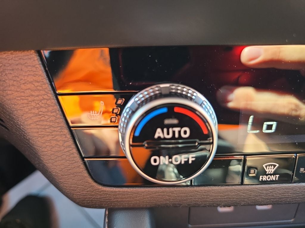 2026 Mitsubishi Outlander ES