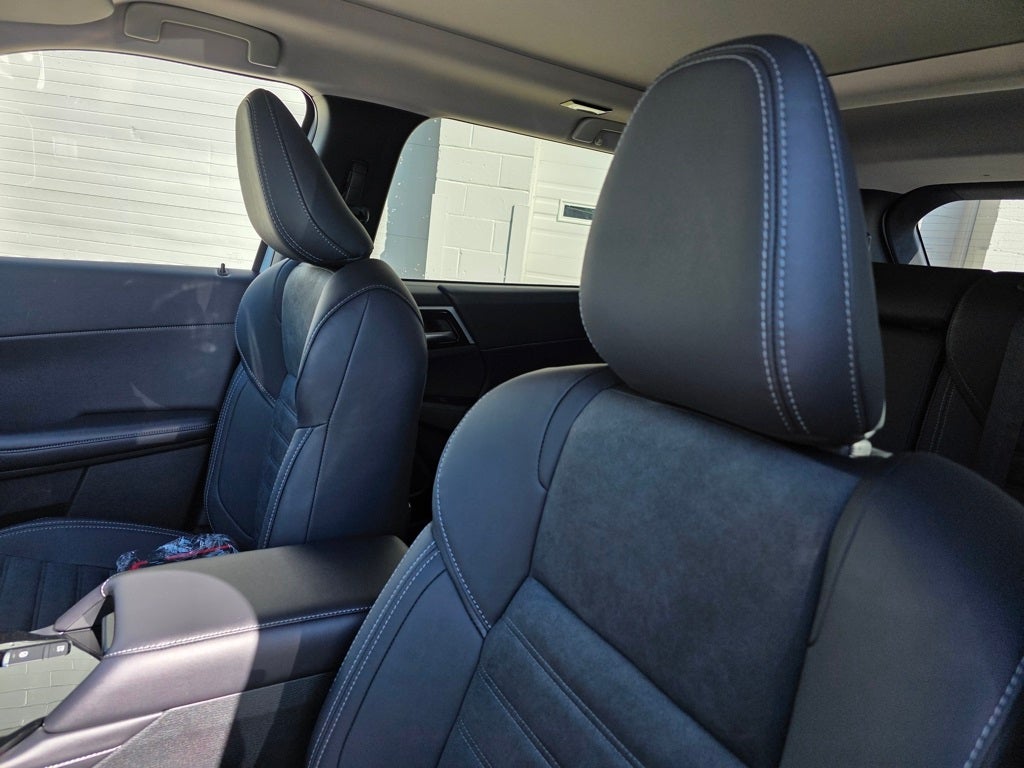 2025 Mitsubishi Outlander Trail Edition