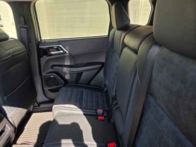 2025 Mitsubishi Outlander Trail Edition