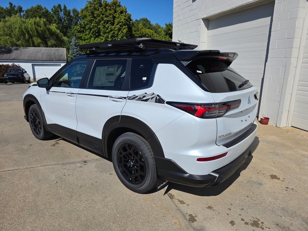 2025 Mitsubishi Outlander Trail Edition