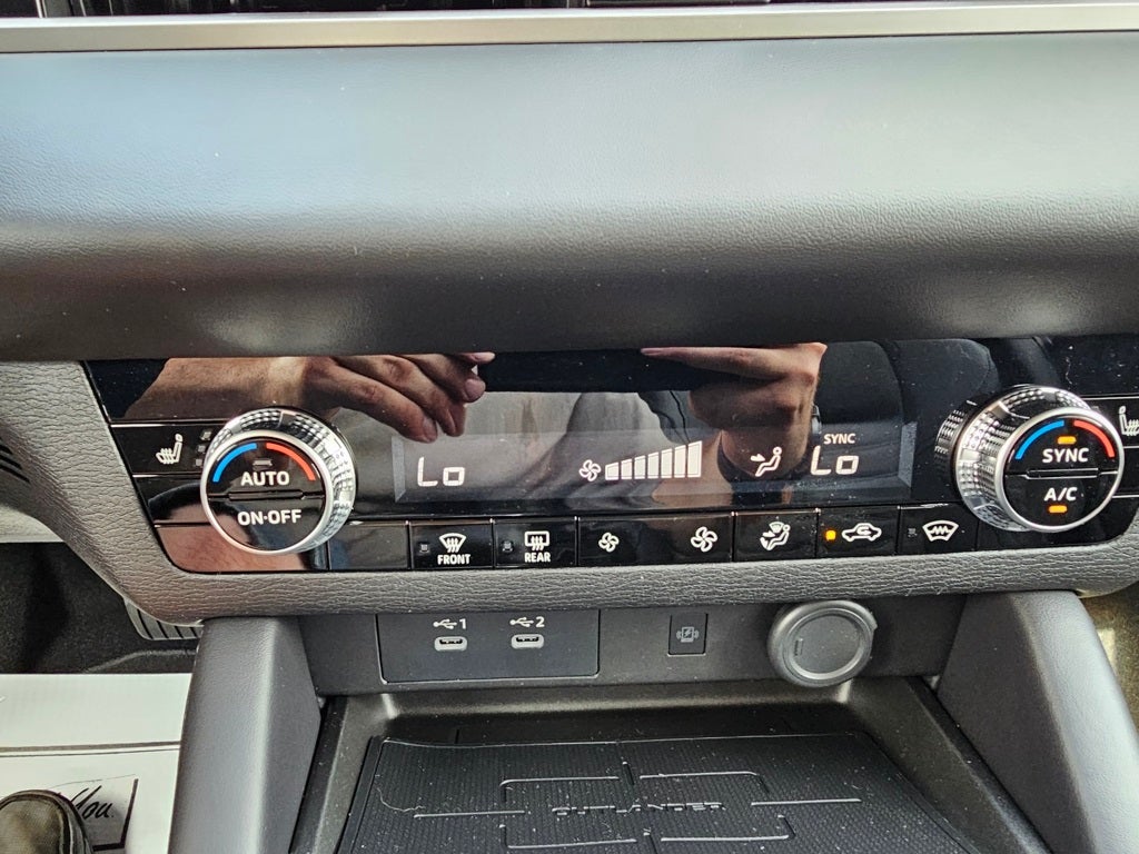 2025 Mitsubishi Outlander SE