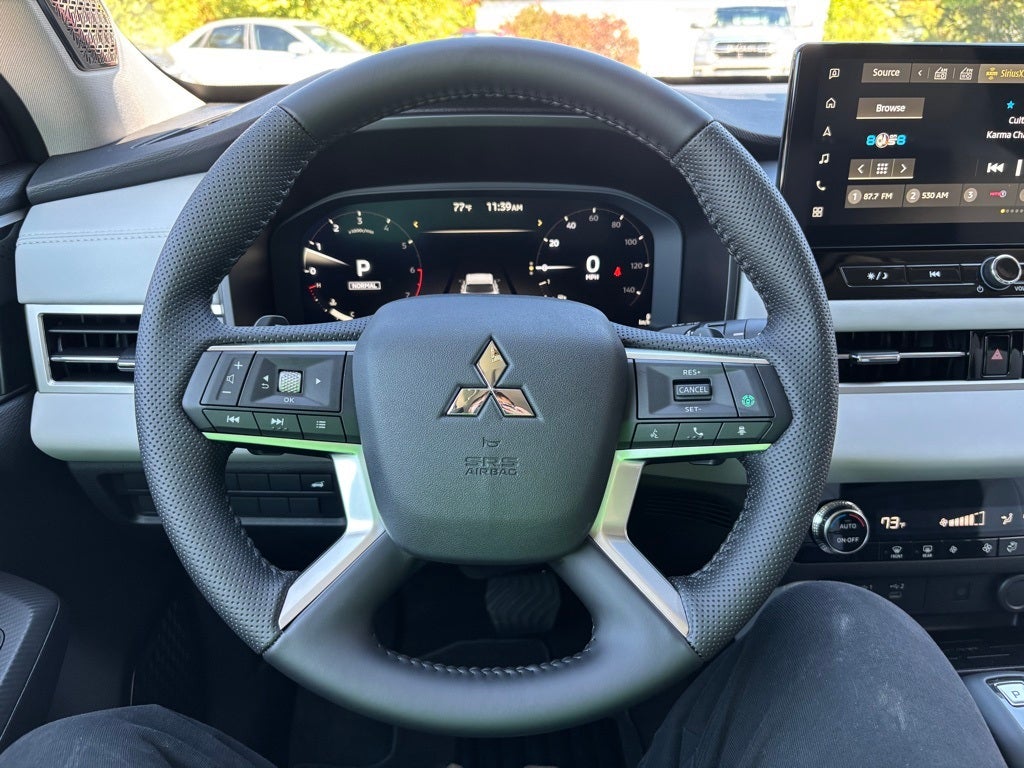 2025 Mitsubishi Outlander SE