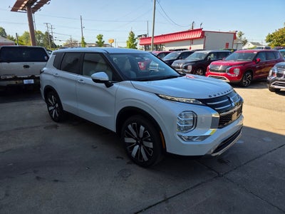 2025 Mitsubishi Outlander SE