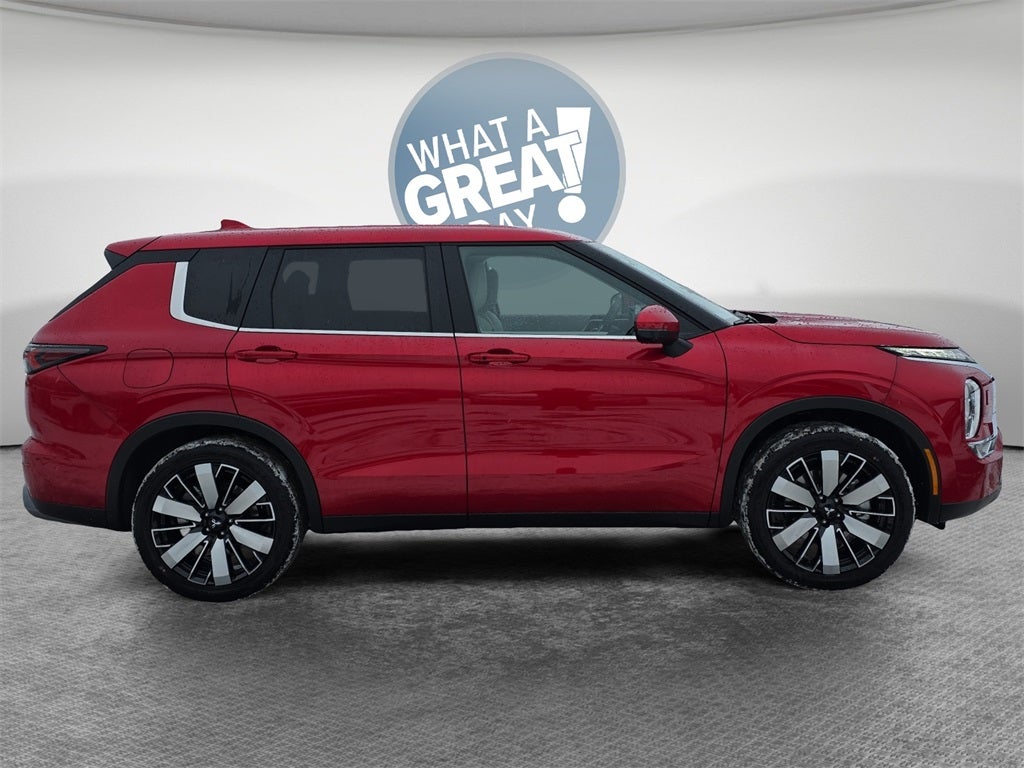 2026 Mitsubishi Outlander SE