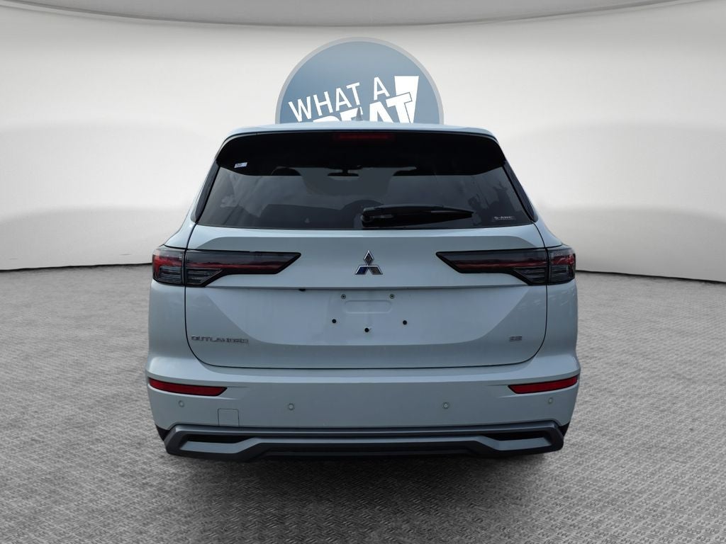 2026 Mitsubishi Outlander SE