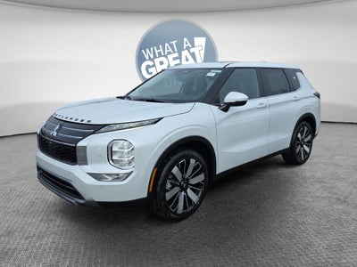 2026 Mitsubishi Outlander SE