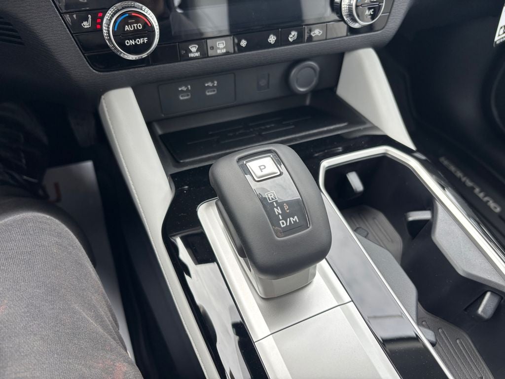 2026 Mitsubishi Outlander SE