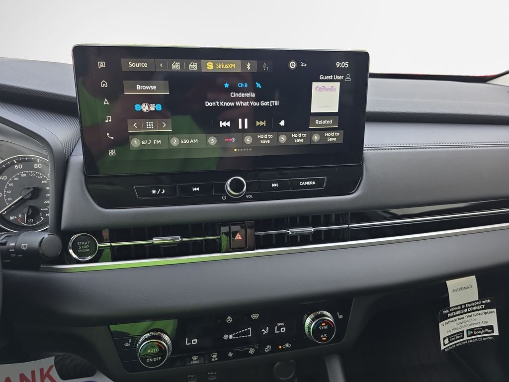 2026 Mitsubishi Outlander SE